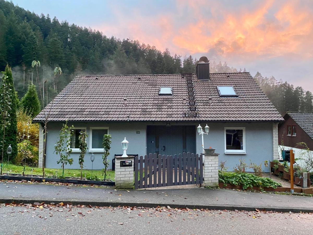 הורנברג Ferienwohnung Zur Bierliebe - Mit Toller Aussicht Im Herzen Des Schwarzwaldes מראה חיצוני תמונה